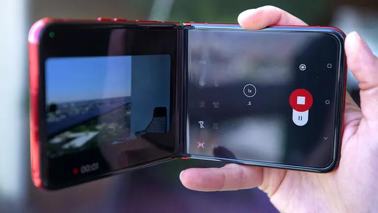Motorola’s New Razr Has a Special Mode to Help You Unplug